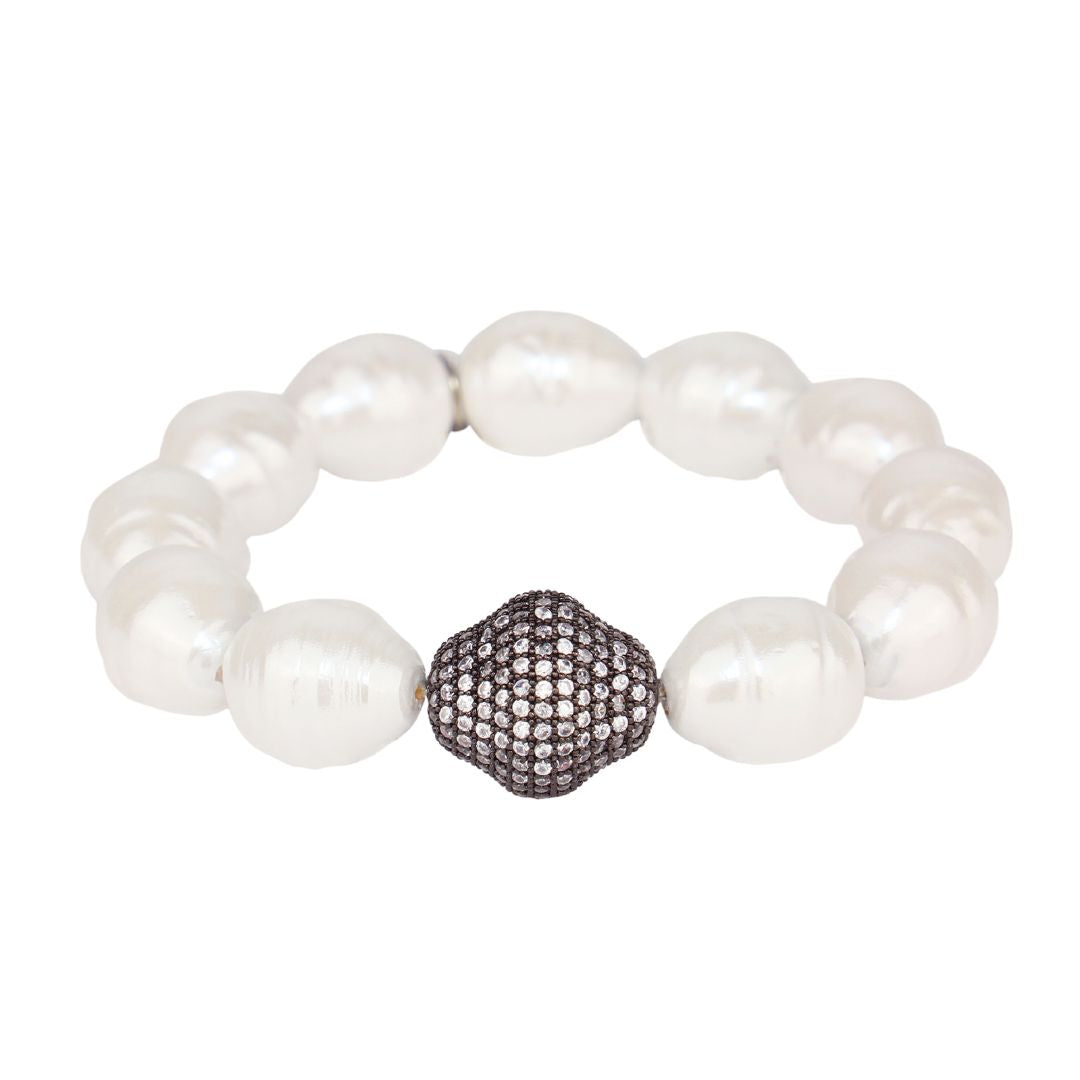 Creamy White Baroque Pearl Bracelet: Sophisticated and Sophistication